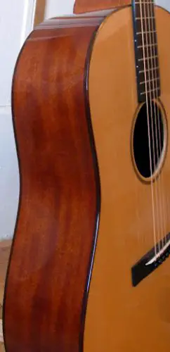 Wood guitar binding