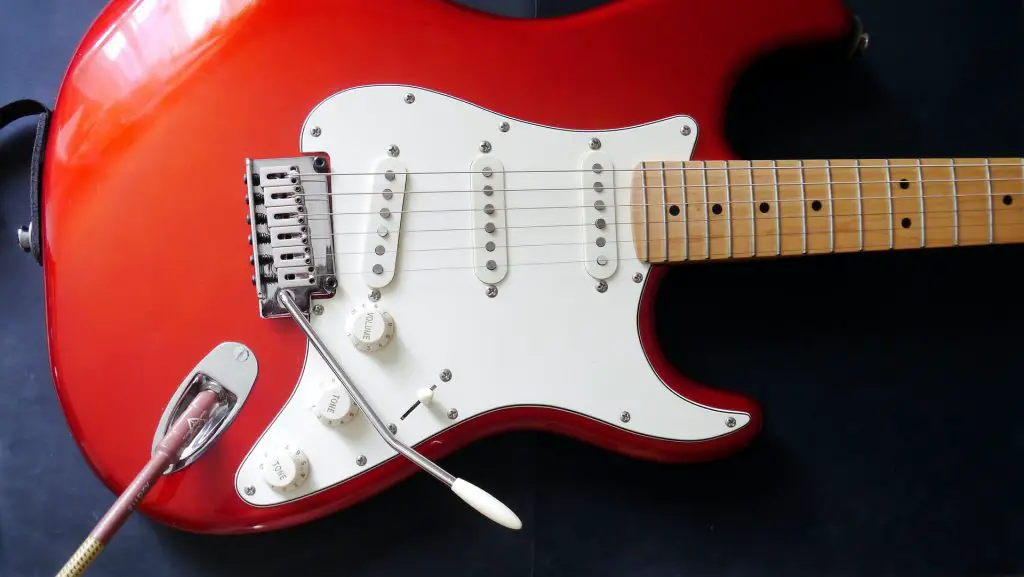 Why Squier Is Cheaper Vs Fender Is It Good (& Pro Usage) Featured Image