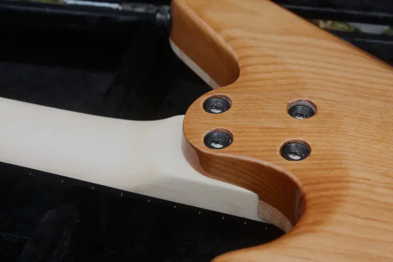 Should You Use Glue On Guitar Neck? (BoltOn & Set Neck) Strumming Bars