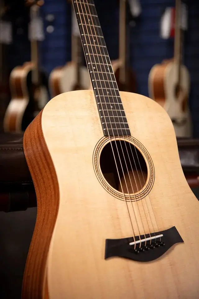 Ultimate Guide to the Best String Gauge for Fingerstyle Strumming Bars